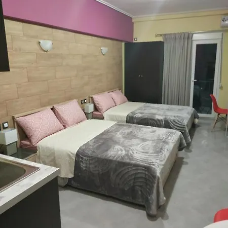 G M 2 Rooms Kentro In The Heart Of The City Larissa Extérieur photo