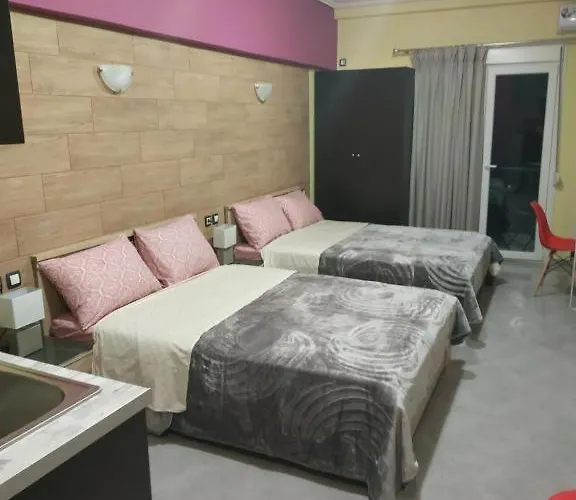 G M 2 Rooms Kentro In The Heart Of The City